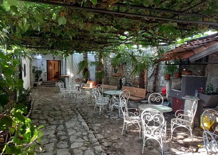 Heart Of Old Town Guesthouse
